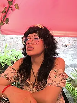 Snapshot of Fun_Everywhere chatting on February 2026 06:46:01 PM Fun Everywhere online show from February 2026 06:46:01 PM