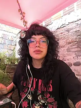 Snapshot of Fun_Everywhere chatting on March 2026 04:02:02 PM Fun Everywhere online show from March 2026 04:02:02 PM