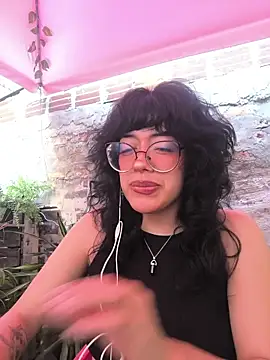 Snapshot of Fun_Everywhere chatting on March 2026 01:37:01 PM Fun Everywhere online show from March 2026 01:37:01 PM