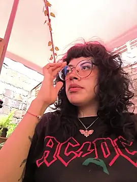 Snapshot of Fun_Everywhere chatting on April 2026 05:51:01 PM Fun Everywhere online show from April 2026 05:51:01 PM