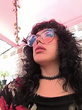 Snapshot of Fun_Everywhere chatting on April 2026 06:01:01 PM Fun Everywhere online show from April 2026 06:01:01 PM