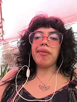 Snapshot of Fun_Everywhere chatting on April 2026 06:59:02 PM Fun Everywhere online show from April 2026 06:59:02 PM