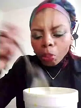 Snapshot of Lizeth_rey1 chatting on December 2024 07:27:02 PM Lizeth rey1 online show from December 2024 07:27:02 PM