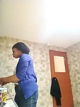 Snapshot of Lizeth_rey1 chatting on December 2024 04:19:02 PM Lizeth rey1 online show from December 2024 04:19:02 PM