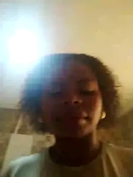 Snapshot of Lizeth_rey1 chatting on February 2025 05:41:02 PM Lizeth rey1 online show from February 2025 05:41:02 PM