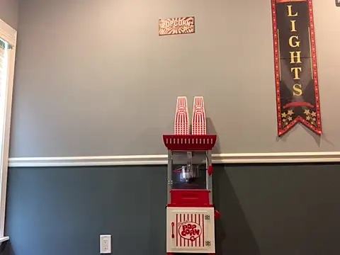 Snapshot of BubbaATL chatting on April 2026 04:52:01 PM BubbaATL online show from April 2026 04:52:01 PM