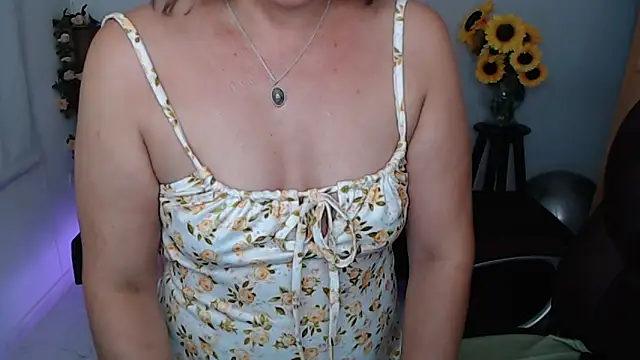 Snapshot of Ghada_milf chatting on May 2026 11:12:03 PM Ghada milf online show from May 2026 11:12:03 PM