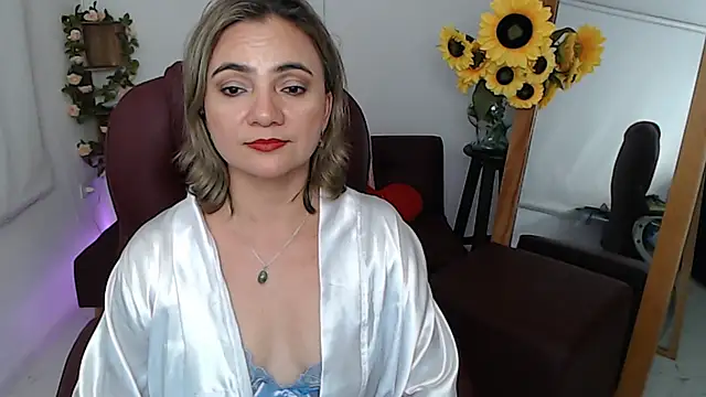 Snapshot of Ghada_milf chatting on July 2026 11:11:02 PM Ghada milf online show from July 2026 11:11:02 PM