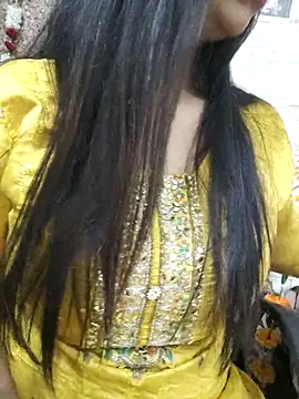 Snapshot of Aradhya-Sharma chatting on February 2025 03:10:02 AM Aradhya-Sharma online show from February 2025 03:10:02 AM