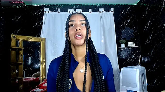 Hillary queen online show from November 2025 12:30:01 PM