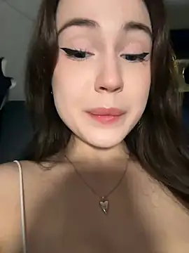 Snapshot of Peachy_Dream chatting on December 2024 09:48:01 PM Peachy Dream online show from December 2024 09:48:01 PM