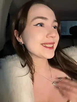 Snapshot of Peachy_Dream chatting on February 2025 08:24:01 PM Peachy Dream online show from February 2025 08:24:01 PM