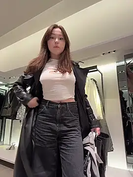 Snapshot of Peachy_Dream chatting on October 2025 08:49:01 AM Peachy Dream online show from October 2025 08:49:01 AM