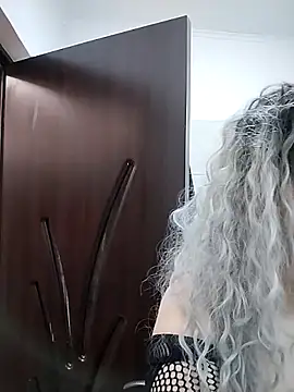 AdelinaJude online show from February 2026 08:51:01 PM