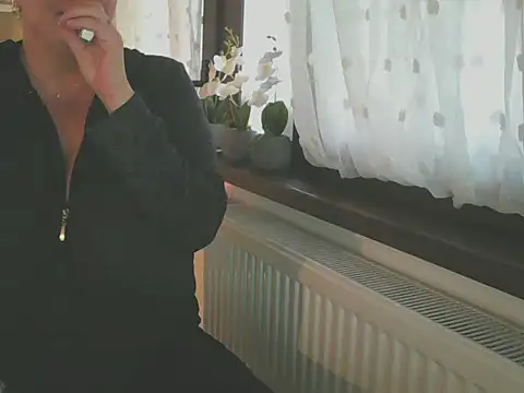 hotsierra4u online show from November 2025 12:42:01 PM