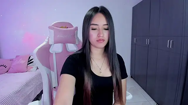 Tinylottie online show from November 2025 11:48:01 PM