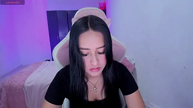 Snapshot of Tinylottie chatting on May 2026 12:07:02 AM Tinylottie online show from May 2026 12:07:02 AM