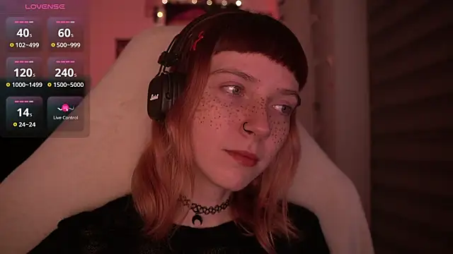 juliapie online show from December 2024 04:12:01 AM