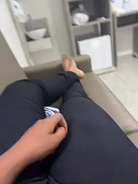 brendasouzzaka online show from February 2026 10:42:02 AM