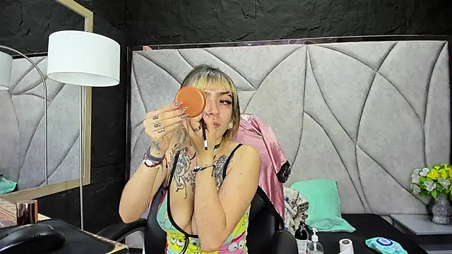 Snapshot of Samantha_Smiith chatting on February 2026 04:16:02 AM Samantha Smiith online show from February 2026 04:16:02 AM