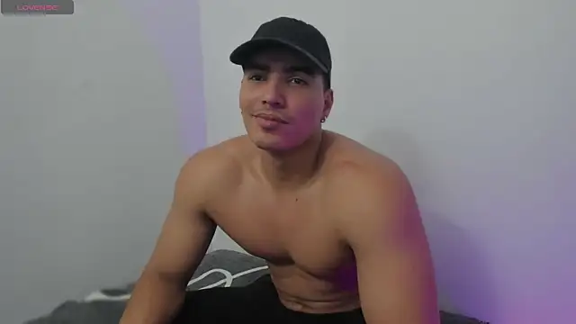 JamesGraay online show from December 2025 07:53:02 PM