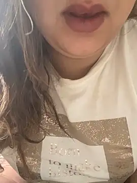 yassminsexy22 online show from April 2026 01:15:02 PM