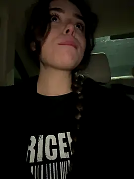 pantyless online show from September 2025 09:48:02 PM