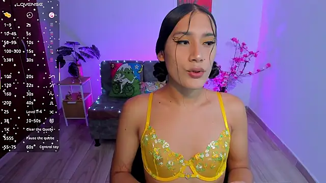 Snapshot of CamilaHarperr_ chatting on July 2026 12:50:02 AM CamilaHarperr online show from July 2026 12:50:02 AM