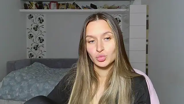 Submissive love online show from November 2025 05:37:01 PM