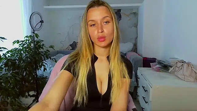 Submissive love online show from June 2026 01:53:02 PM