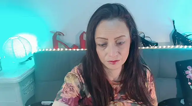 catalinamommyx online show from January 2025 08:22:02 PM