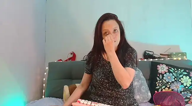 catalinamommyx online show from February 2025 05:35:02 AM