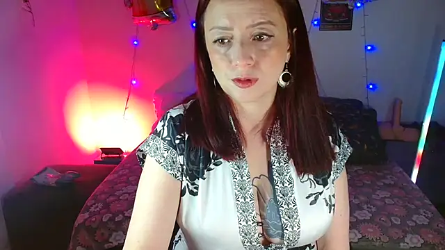 catalinamommyx online show from October 2025 12:44:02 AM