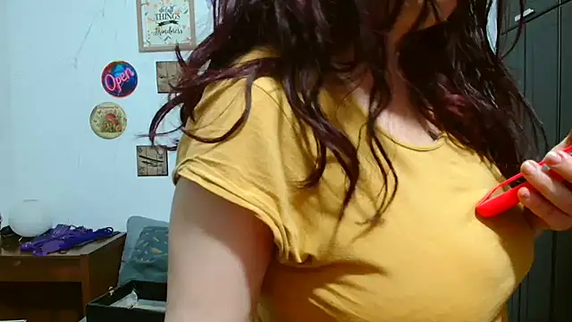 catalinamommyx online show from April 2026 12:59:02 AM