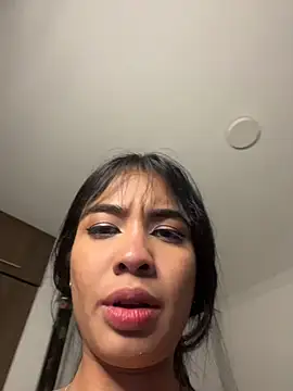 lina pink online show from December 2025 06:07:01 AM