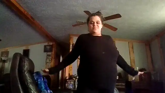 Snapshot of Celeste3299 chatting on February 2026 01:03:01 PM Celeste3299 online show from February 2026 01:03:01 PM