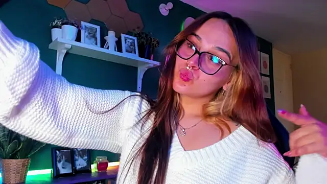 evy orange1 online show from April 2026 12:13:01 AM