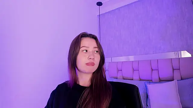 Roxie-Summers11 online show from February 2025 10:47:01 PM