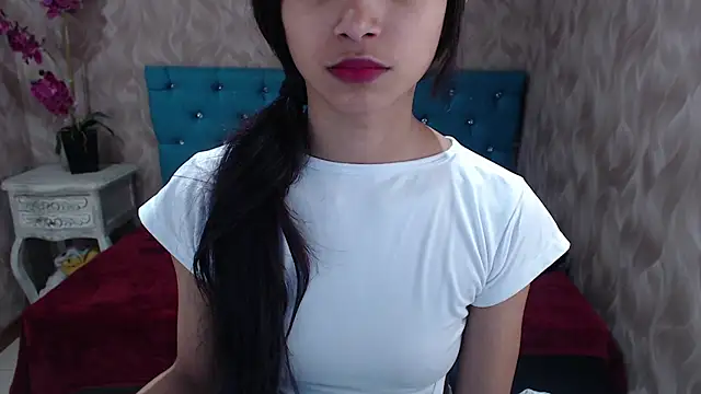 MadelineDoll online show from January 2025 01:11:01 PM