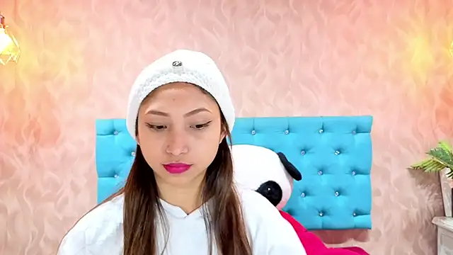 MadelineDoll online show from April 2026 02:17:02 PM