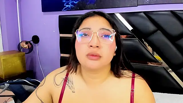 Emma monserrat online show from July 2026 11:27:02 AM