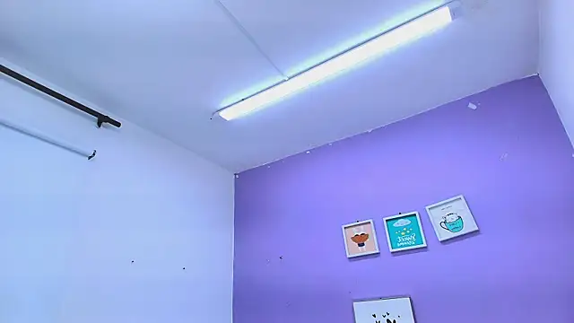 Snapshot of veronica_sinner_ chatting on January 2025 12:01:01 PM veronica sinner online show from January 2025 12:01:01 PM