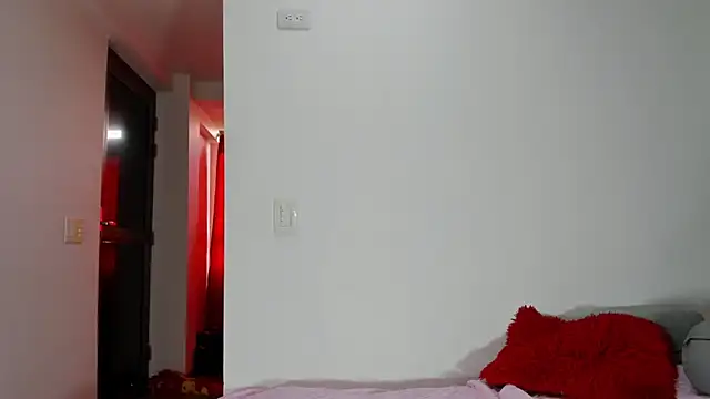 Snapshot of veronica_sinner_ chatting on October 2025 04:30:02 PM veronica sinner online show from October 2025 04:30:02 PM