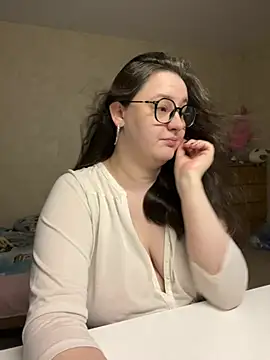 Snapshot of hungry1bunny chatting on June 2026 04:55:01 PM hungry1bunny online show from June 2026 04:55:01 PM