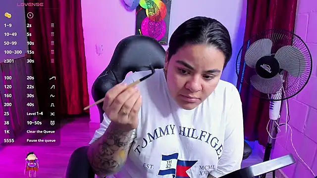 Sharon hils online show from February 2025 09:36:01 PM