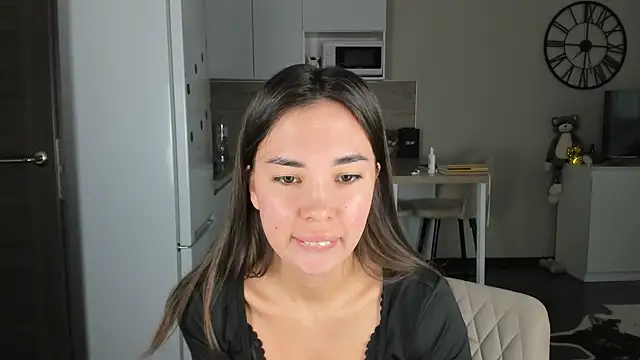 nilliluv online show from April 2026 01:31:01 PM