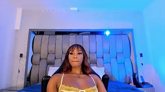 ChaynnaCooper online show from March 2025 06:11:01 PM