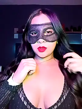 Snapshot of Ursa_sexy chatting on September 2025 05:44:01 AM Ursa sexy online show from September 2025 05:44:01 AM