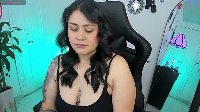 GretaX-X online show from September 2025 12:04:01 AM