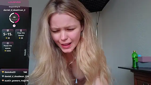 Snapshot of Milana15 chatting on March 2026 02:53:02 PM Milana15 online show from March 2026 02:53:02 PM